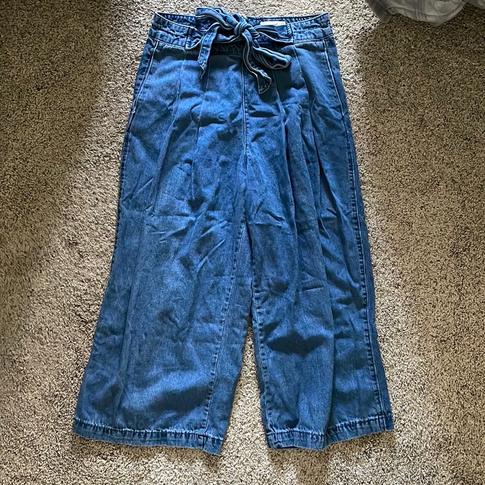 Blue Jeans loose fit with tie in front